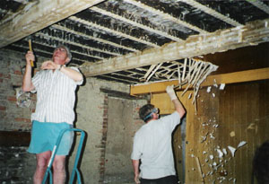 René en Lex slopen het plafond